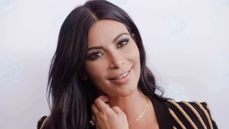 A of Kim Kardashian's Pores Is Going Viral on Reddit, kim kardashian close  up u HD wallpaper | Pxfuel