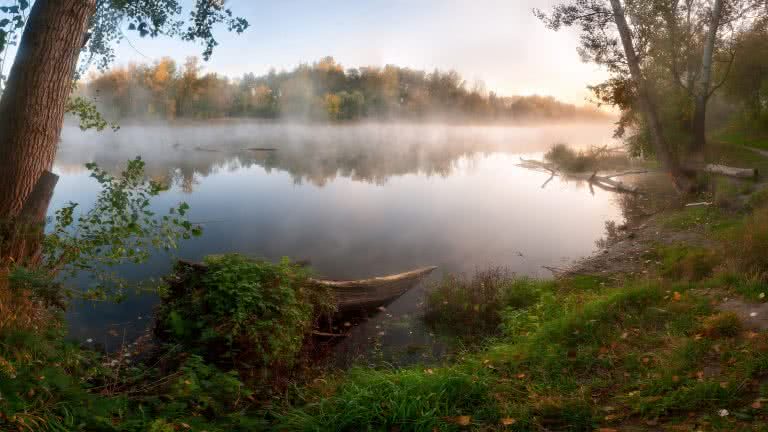 Autumn Fog Over River UHD 8K Wallpaper - Pixelz.cc