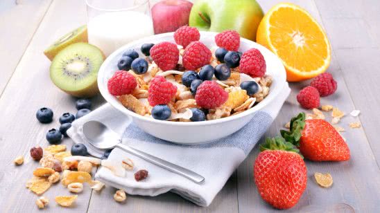 cereal and fruit breakfast uhd 4k wallpaper